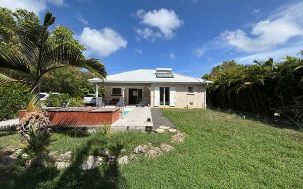 Maison à louer    4 pièces •  Saint-François