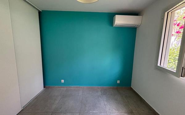 Maison à louer    4 pièces •  Saint-François