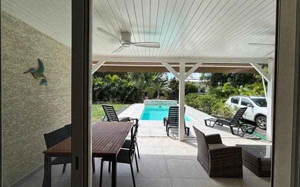 Maison à louer    4 pièces •  Saint-François