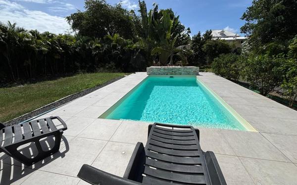 Maison à louer    4 pièces •  Saint-François