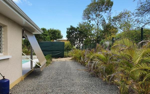 Maison à louer    4 pièces •  Saint-François