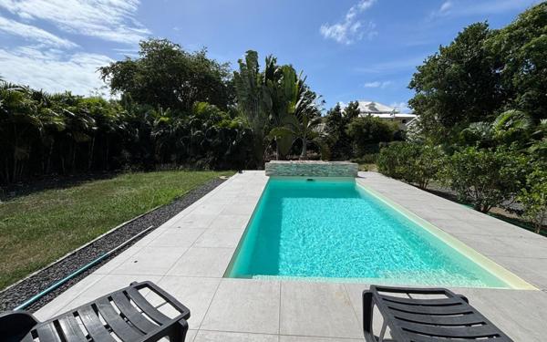 Maison à louer    4 pièces •  Saint-François