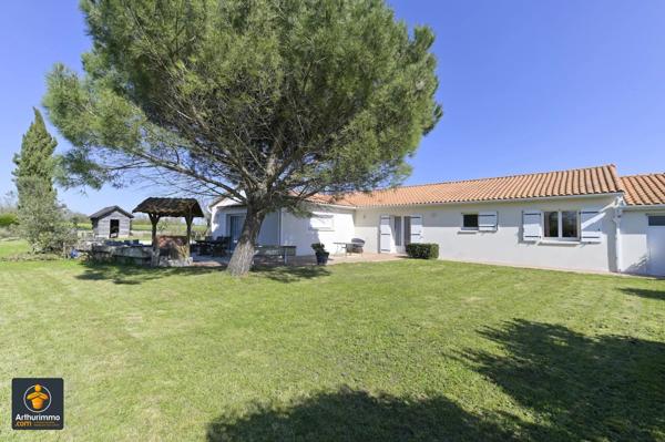 Vente Maison 7 pièces 232 m2 à Niort