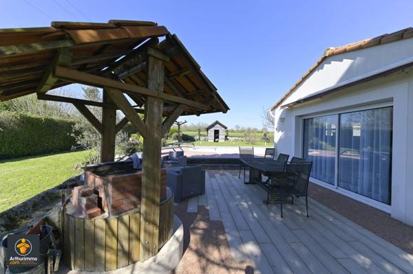 Vente Maison 7 pièces 232 m2 à Niort