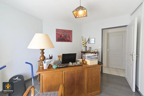 Vente Maison 7 pièces 232 m2 à Niort