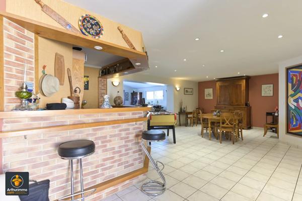 Vente Maison 7 pièces 232 m2 à Niort