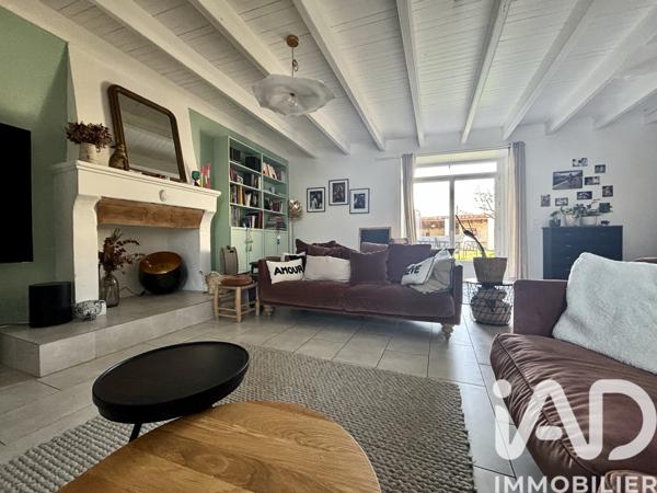 Maison à vendre 8 pièces 216 m² Aigrefeuille-d'Aunis