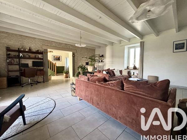 Maison à vendre 8 pièces 216 m² Aigrefeuille-d'Aunis