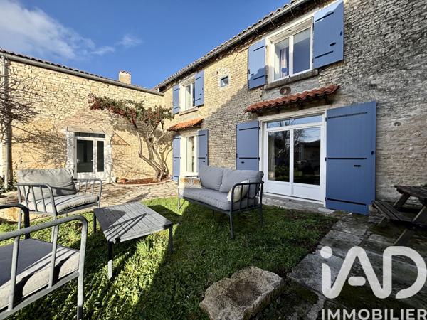 Maison à vendre 8 pièces 216 m² Aigrefeuille-d'Aunis