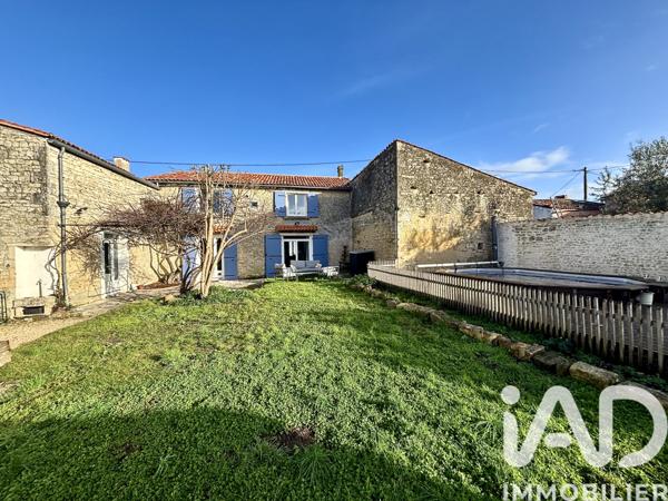 Maison à vendre 8 pièces 216 m² Aigrefeuille-d'Aunis