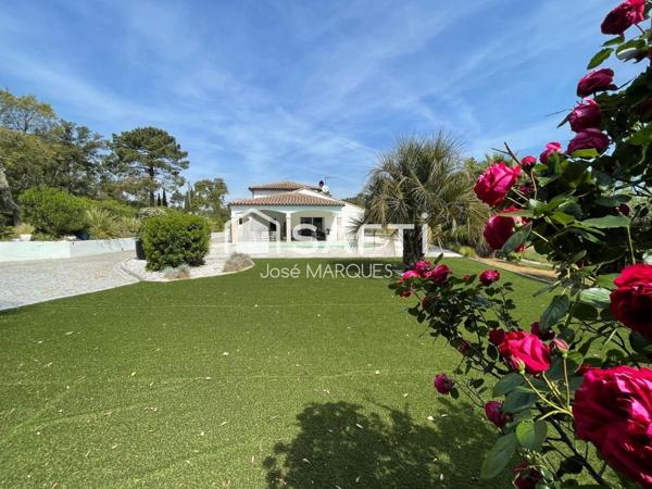 Villa contemporaine grand jardin domaine sécurisé