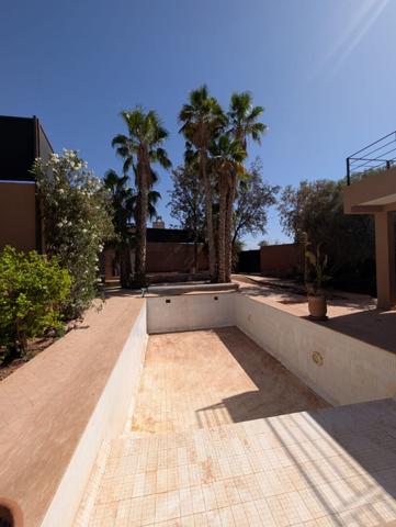 A Vendre Villa Contemporaine à Terminer - Route de Fès - À seulement 15 km de Marrakech