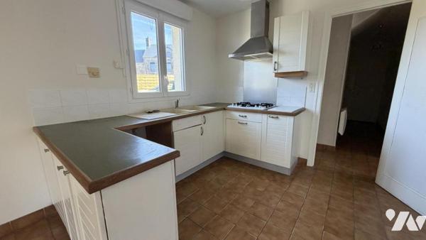 GOUVILLE SUR MER, Bourg, Pavillon avec vie de plain-pied, 3 chambres, 817m² de terrain.