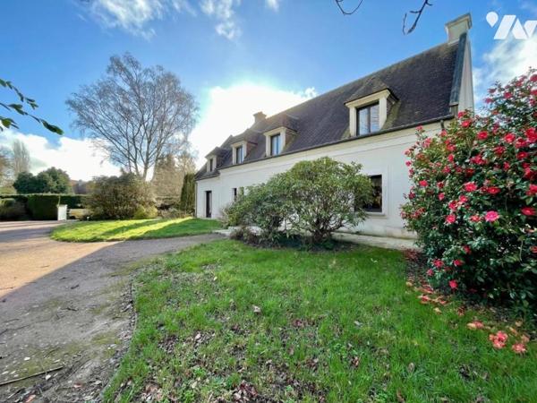Maison 9 pièces avec sous-sol complet