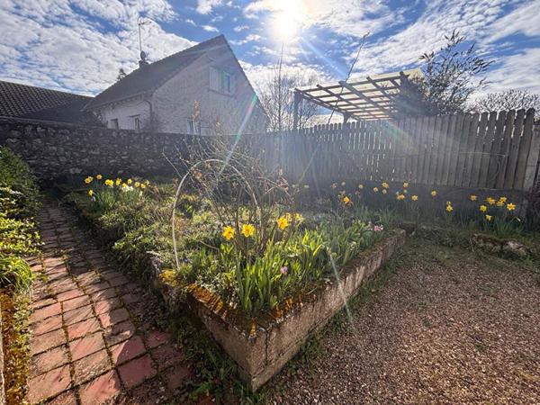 Maison Mont Pres Chambord 5 pièce(s) + dépendances