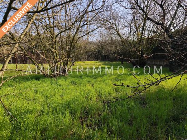 Vente Terrain 770 m2 à Saint-Maurice-l'Exil