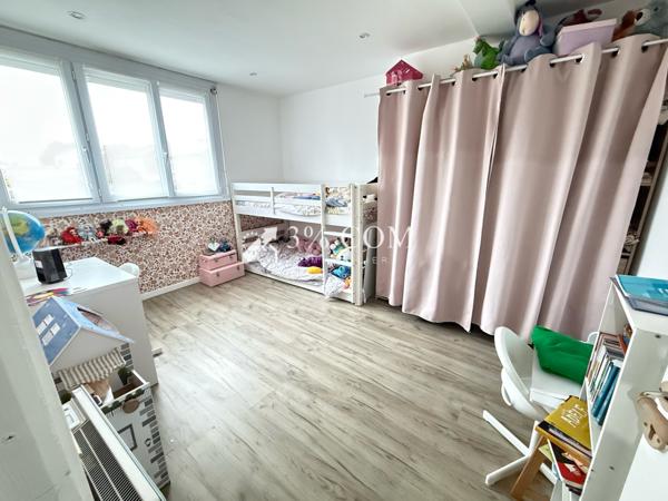 Maison 4 pièce(s) 3 chambre(s) 111 m²