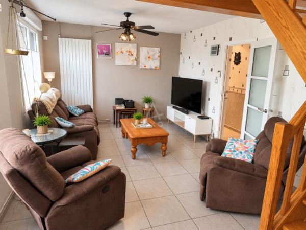 STEENVOORDE  Pavillon semi-plain-pied 3 chambres, jardin & grand garage