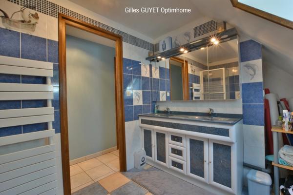 BERNAY,MAISON INDIVIDUELLE T9 ( 177M²) 6 chambres. Terrain de 1000M² env. 329000€