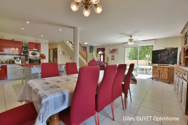 BERNAY,MAISON INDIVIDUELLE T9 ( 177M²) 6 chambres. Terrain de 1000M² env. 329000€