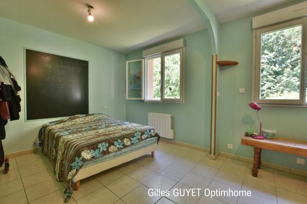 BERNAY,MAISON INDIVIDUELLE T9 ( 177M²) 6 chambres. Terrain de 1000M² env. 329000€