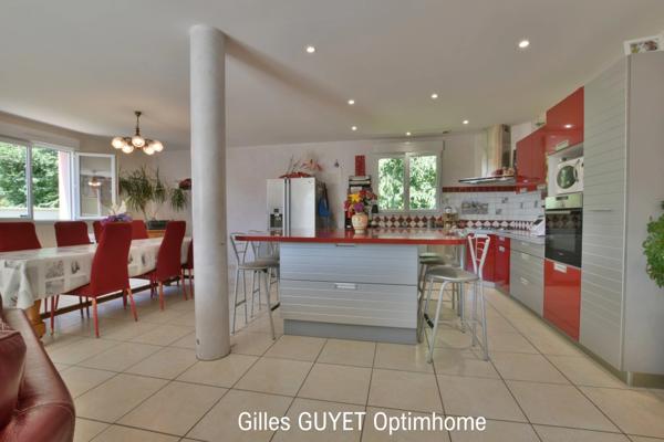 BERNAY,MAISON INDIVIDUELLE T9 ( 177M²) 6 chambres. Terrain de 1000M² env. 329000€