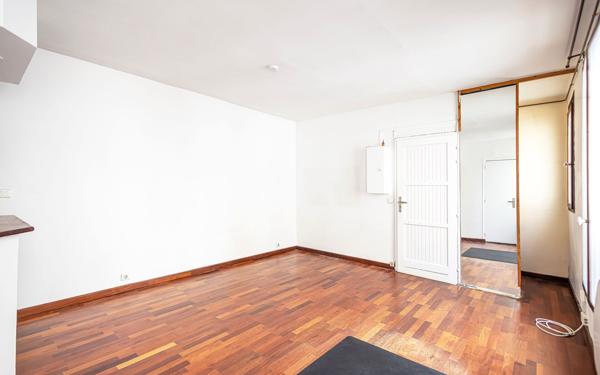 Appartement à vendre    1 pièce • 21,77 m2 Paris 13