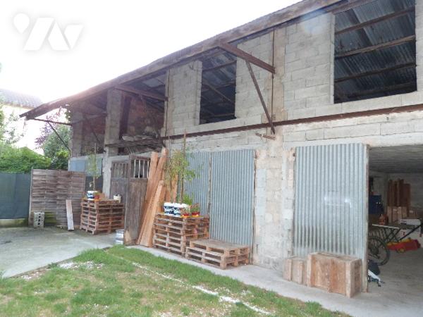 Tènement immobilier avec stationnements