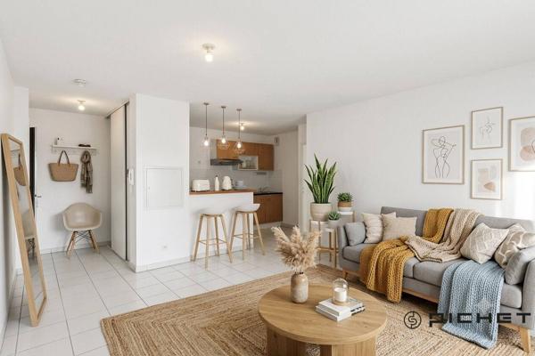 Appartement 4 pièces 84 m² BORDEAUX - 33000