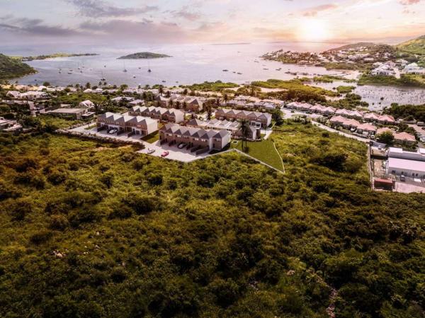À VENDRE T3 NEUF VUE MER AVEC JARDIN À SAINT-MARTIN
