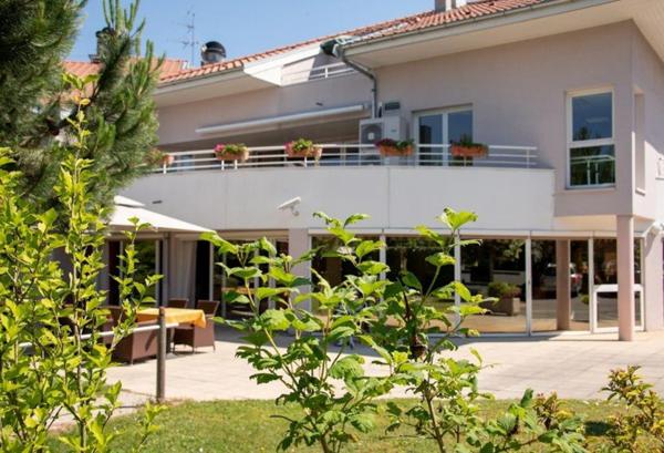 INVESTISSEMENT LOCATIF – Thonon-les-Bains – Résidence EHPAD Omeris Résidence du Léman - 5,40 % de rentabilité
