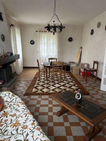 Maison familiale 4 chambres – Fort potentiel à 5 min de Bourgtheroulde