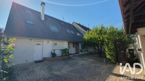 Maison à vendre 9 pièces 252 m² Villeneuve-le-Roi