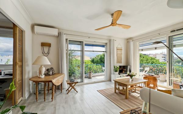 Appartement à vendre    3 pièces • 75,65 m2 Saint-Raphaël