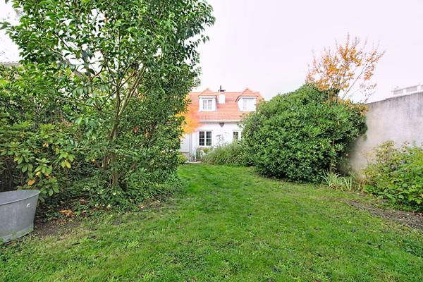 MAISON RUEIL-MALMAISON COTEAUX 3 CHAMBRES JARDIN TERRASSE 180 M2 GARAGE