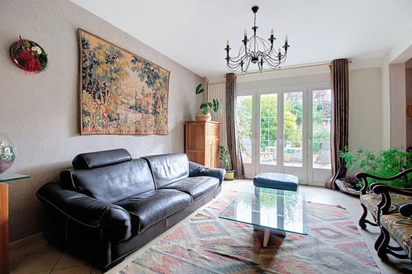 MAISON RUEIL-MALMAISON COTEAUX 3 CHAMBRES JARDIN TERRASSE 180 M2 GARAGE