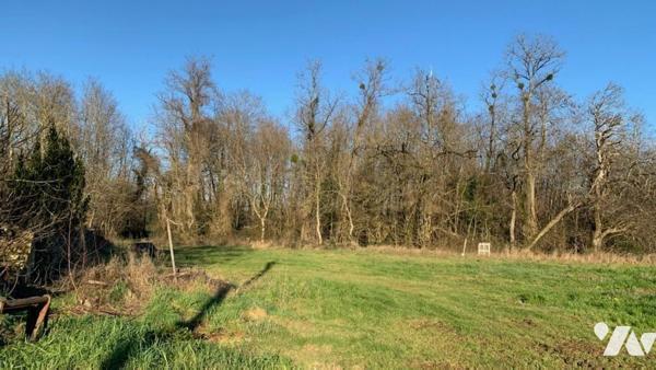 ENTRE PRAHECQ ET MOUGON, parcelle de terrain contructible de 990 m²