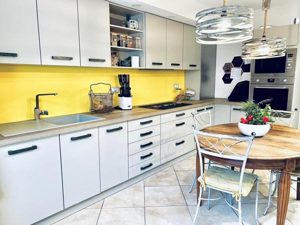 Maison T4 90 m2, jardin, garage, terrasse, atelier