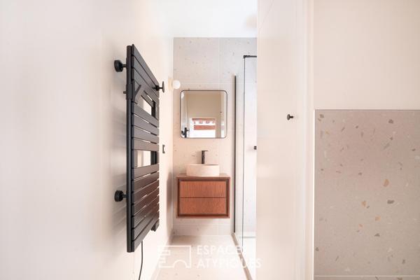 Appartement rénové avec terrasse près de l’Hôtel de ville