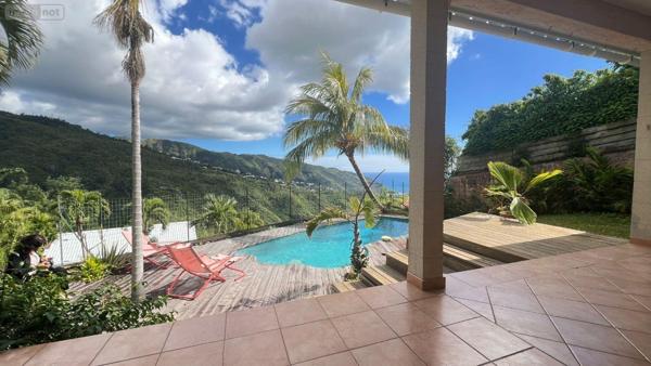 Maison à vendre à Saint-Denis à la Réunion (97400), ref : 97405/180   
Colline des camélias