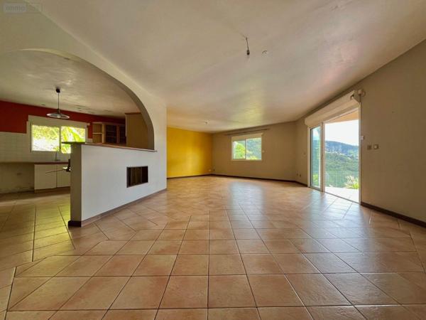 Maison à vendre à Saint-Denis à la Réunion (97400), ref : 97405/180   
Colline des camélias