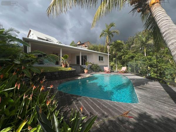 Maison à vendre à Saint-Denis à la Réunion (97400), ref : 97405/180   
Colline des camélias