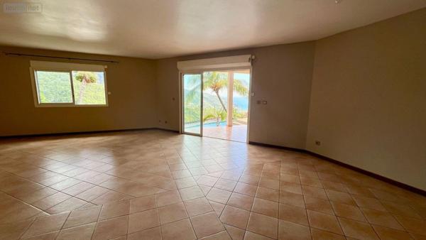 Maison à vendre à Saint-Denis à la Réunion (97400), ref : 97405/180   
Colline des camélias