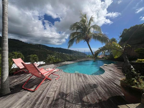 Maison à vendre à Saint-Denis à la Réunion (97400), ref : 97405/180   
Colline des camélias