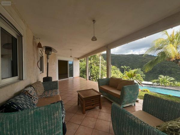 Maison à vendre à Saint-Denis à la Réunion (97400), ref : 97405/180   
Colline des camélias
