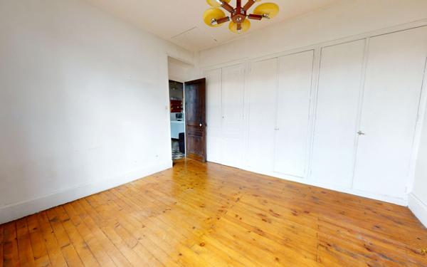 Maison à vendre    3 pièces • 61,05 m2 Vaulx-en-Velin