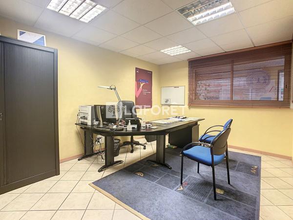 Location local commercial Joinville - 3 pièce(s) - 120 m² - 455 €/mois