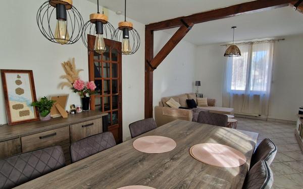 Maison à vendre    5 pièces • 110 m2 Saint-Quentin