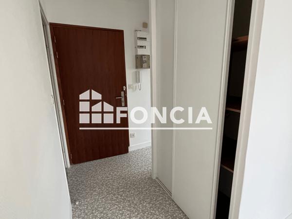 Location Studio 32.45 m² - 48 RUE DULCIE SEPTEMBER Le Mans 72100
