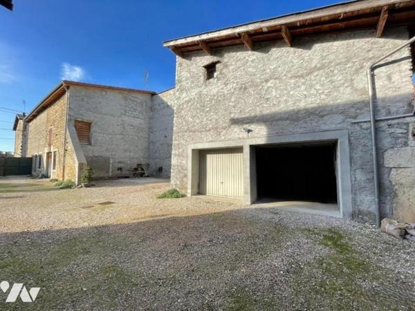 Maison T5 avec jardin et dépendances